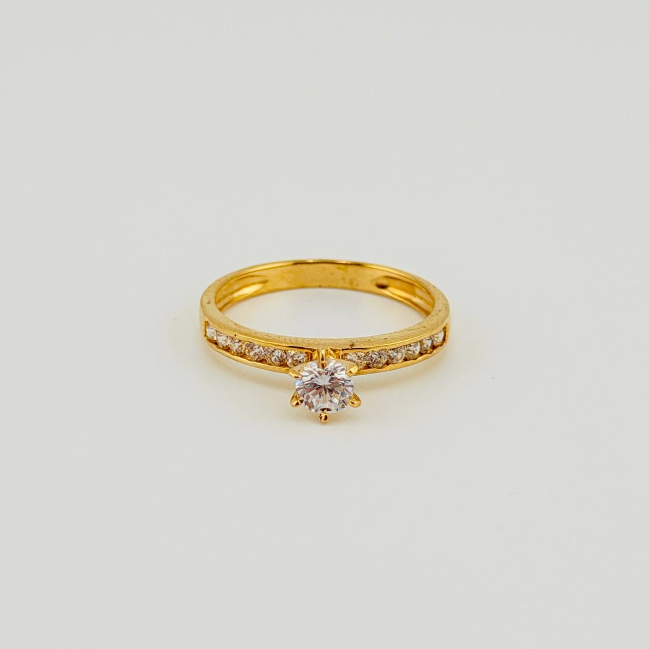 Anillo Solitario Tupido 2.65gr / T7 1/2 / Oro Amarillo 18K *