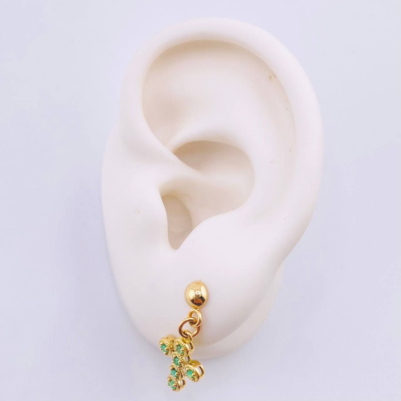 Topos Cruz Circulos Esmeraldas 50 Qts 2.35gr / 2cm / Oro Amarillo 18K ©