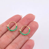 Candongas Filamento Tupido Esmeraldas 40pts 1.55gr / 1.4cm / Oro Amarillo 18K ©