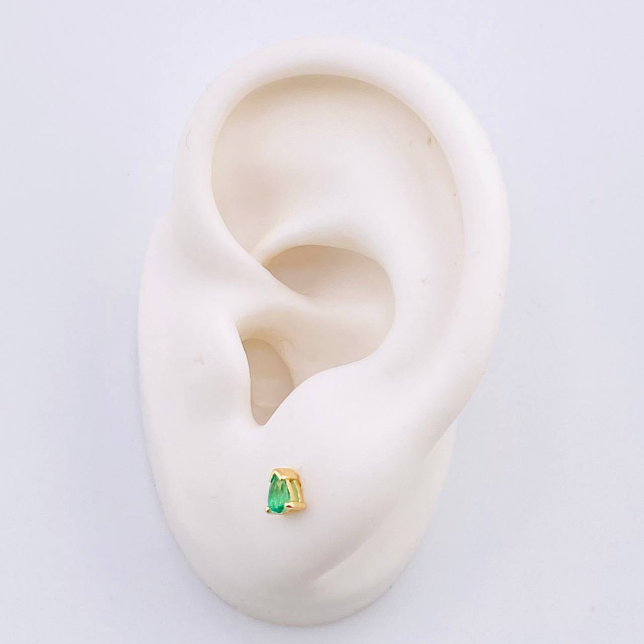 Topos Gota Esmeraldas 28pts 1gr / 4mm Oro Amarillo 18K ©