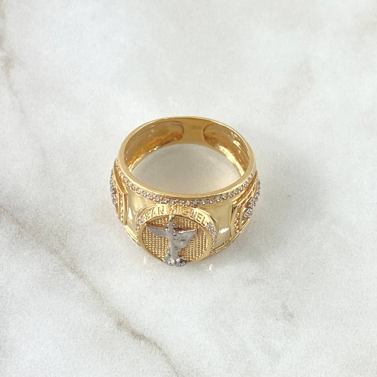 Anillo San Miguel Escudos Santos 7.35gr / T11 1/2 / Circones Blancos Oro Amarillo 18K