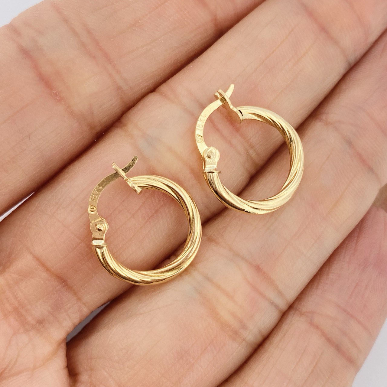Candongas Lore 1gr / 1.7cm / Oro Amarillo 18K &