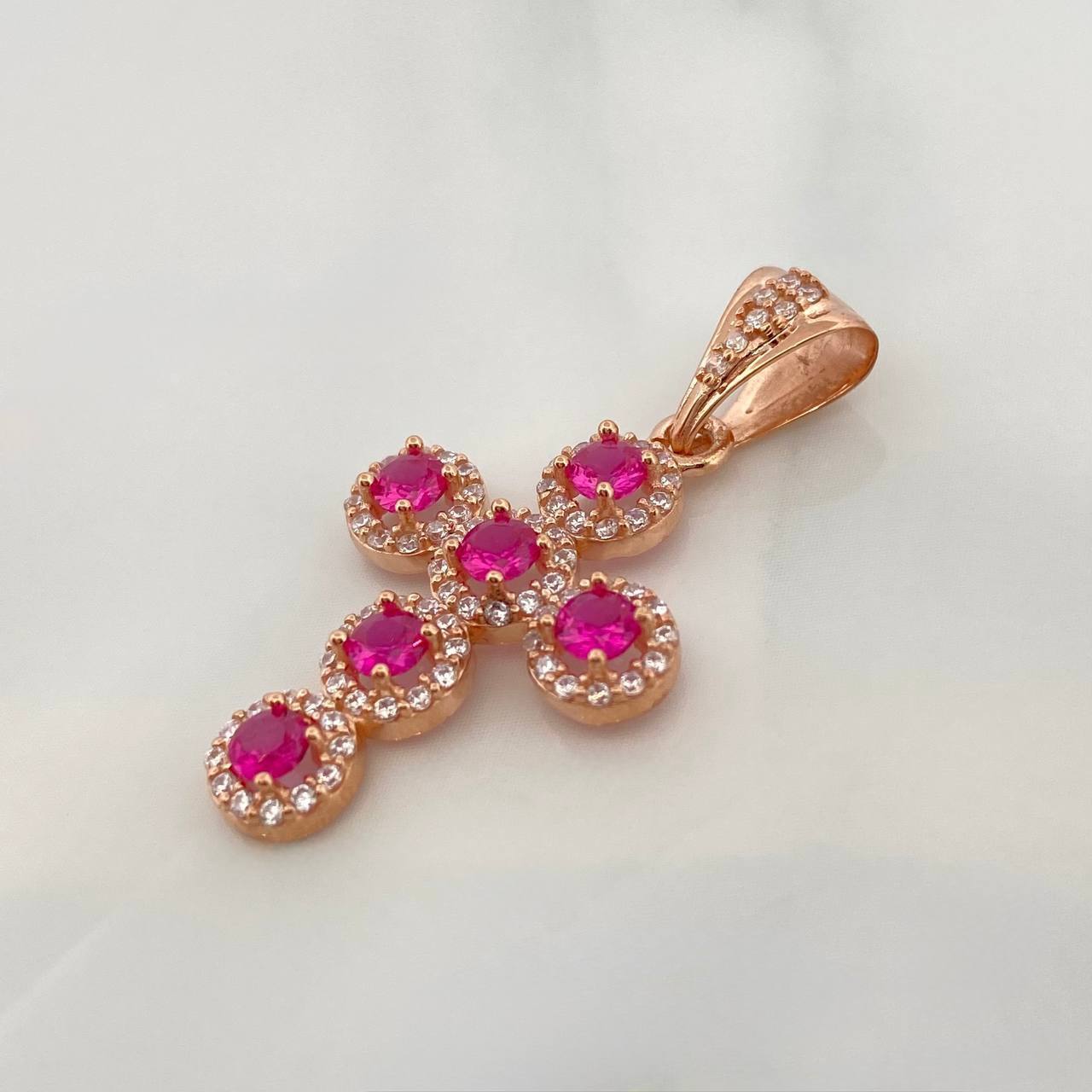 Dije Cruz Tupida 2.45gr / 3.3cm / Oro Rosa 18K $