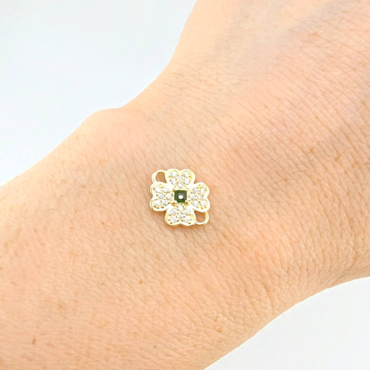 Herraje Trebol 0.85 g / 1.3 cm Oro Amarillo 18K