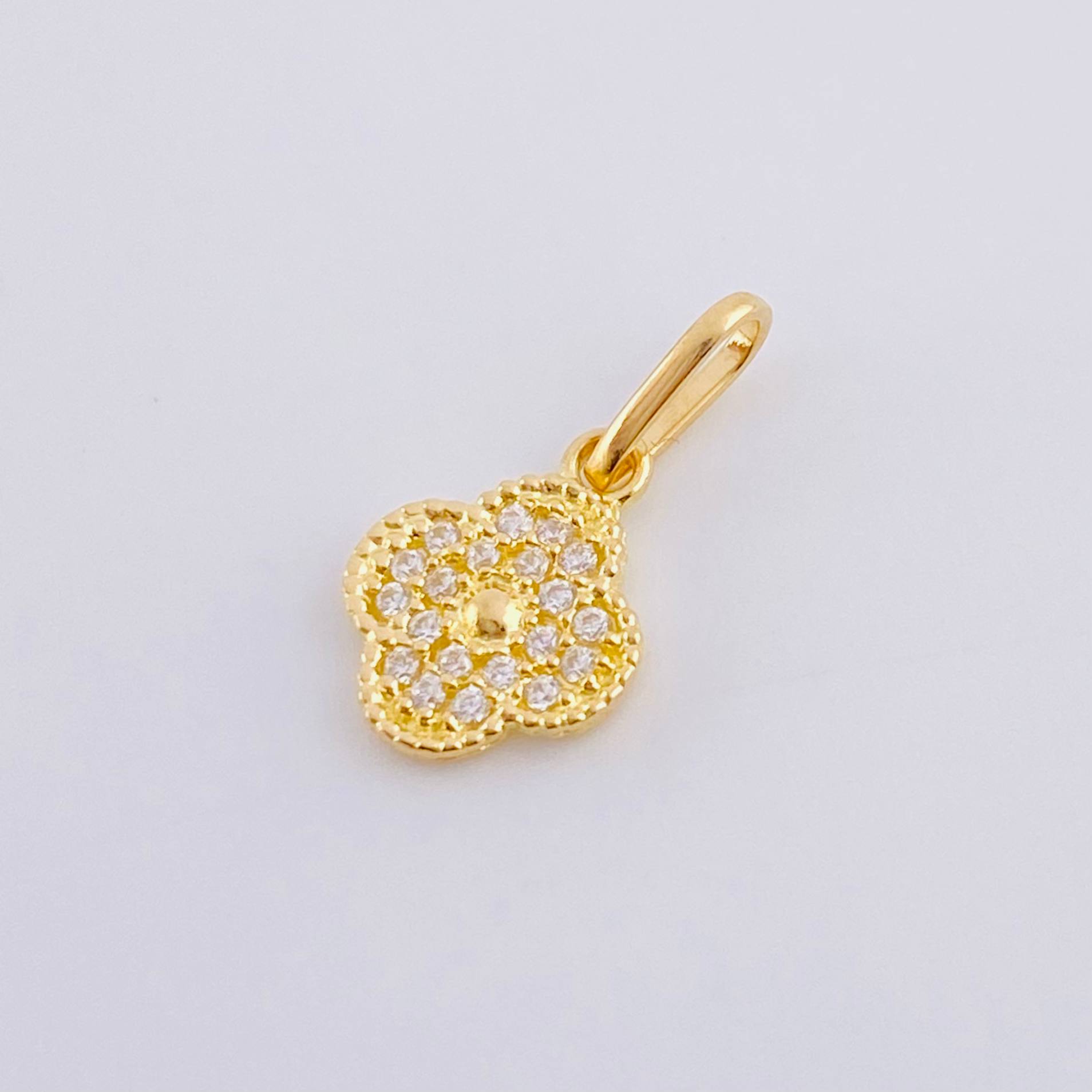 Dije Trebol 0.8 g / 1.5 cm Oro Amarillo 18K