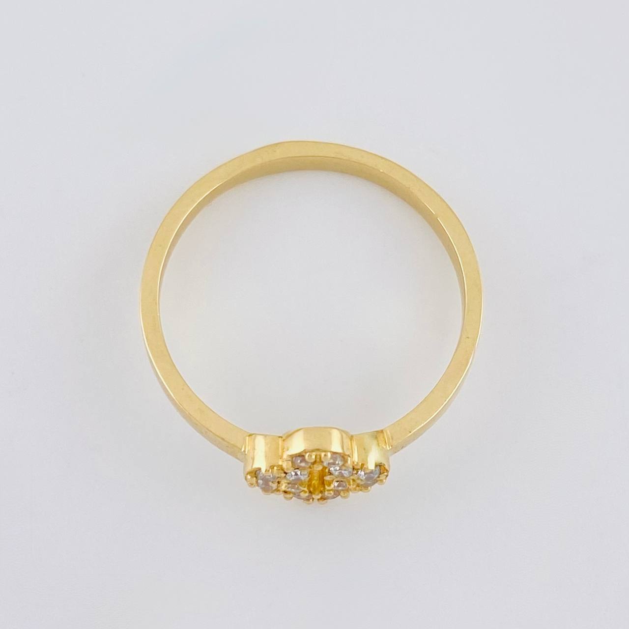 Anillo Trebol Cruz Silueta 2.45 g / T7 1/4 Oro Amarillo 18K