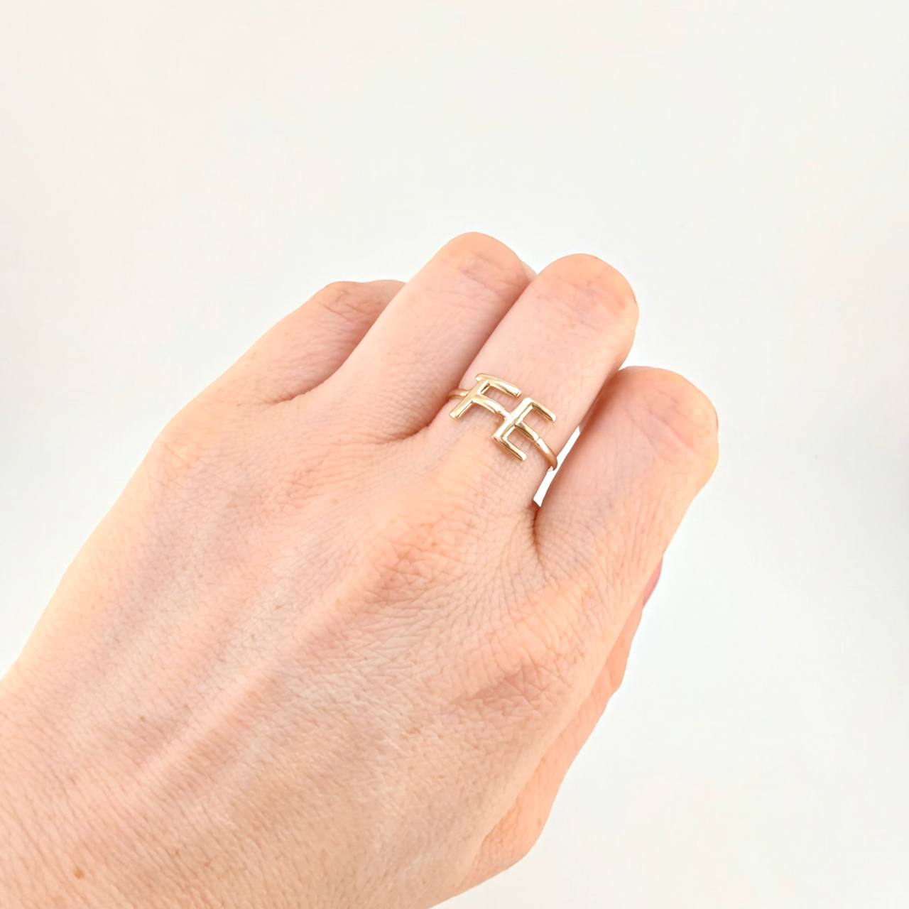 Anillo Fé 1.75 g / T7 Oro Amarillo 18K
