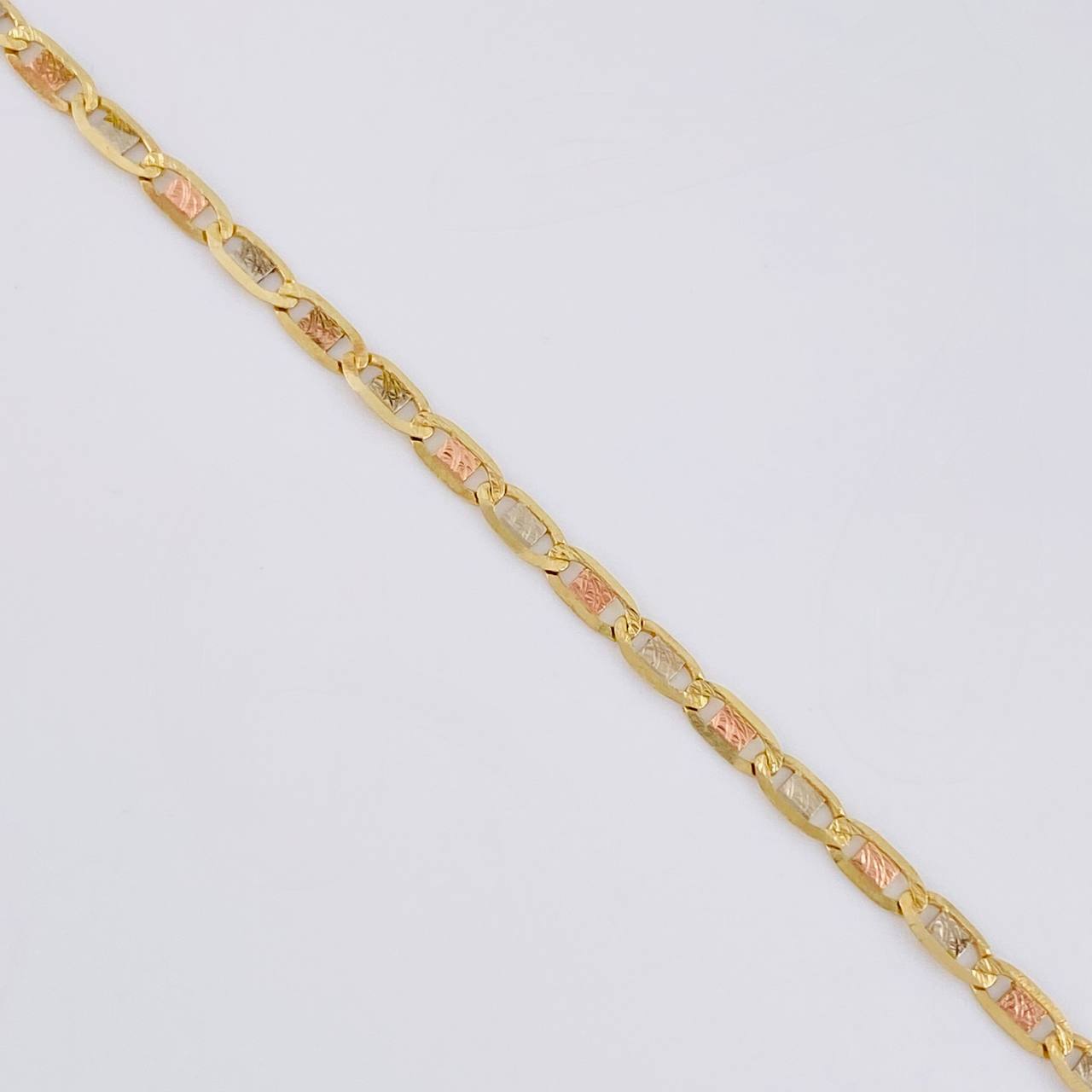 Cadena Plana Diamantada 2.85 g / 42 cm / 2.15 mm Tres Oros 18K