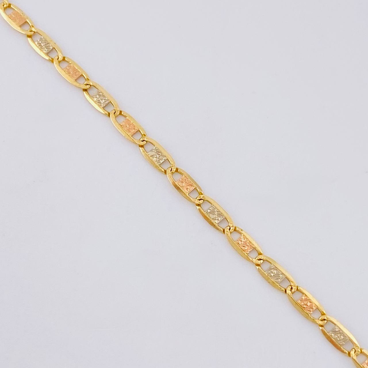 Cadena Plana Diamantada 7 g / 63 cm / 2.45 mm Tres Oros 18K