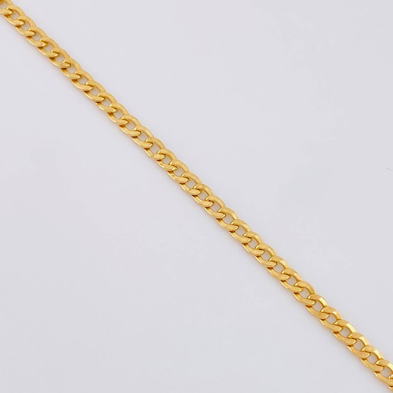 Cadena Cubana 3.45 g / 51.7 cm / 2.4 mm Oro Amarillo 18K
