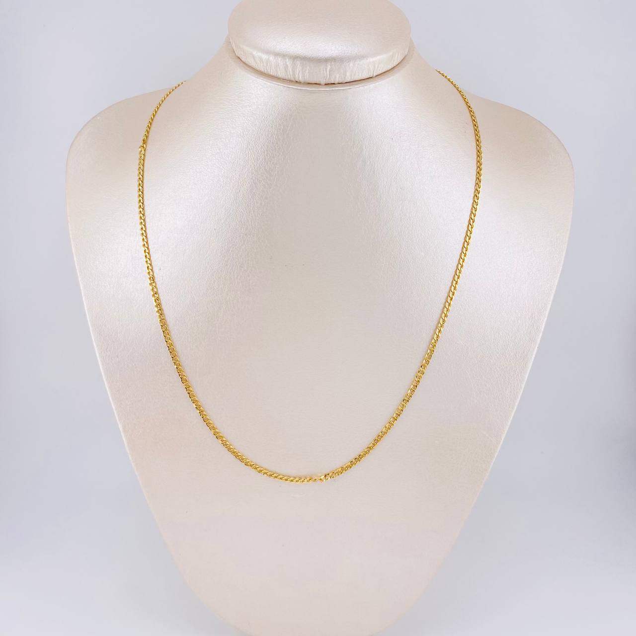 Cadena Cubana 3.45 g / 51.7 cm / 2.4 mm Oro Amarillo 18K