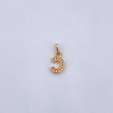 Dije Letra C 0.7gr / 1.4cm / Circones Blancos Oro Amarillo 18K $