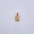 Dije Letra E 0.85gr / 1.4cm / Circones Blancos Oro Amarillo 18K $