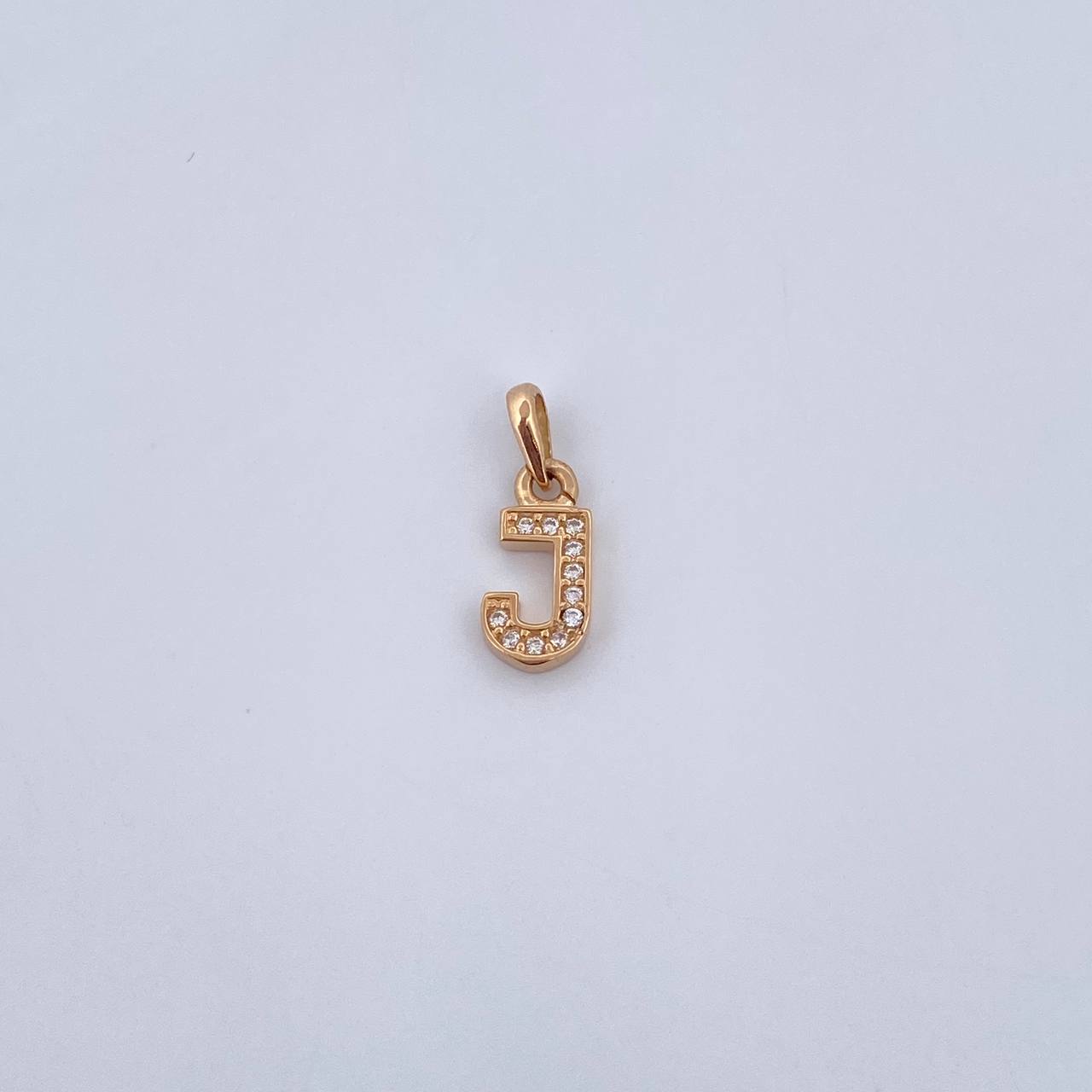 Dije Letra J 0.65gr / 1.5cm / Circones Blancos Oro Amarillo 18K $