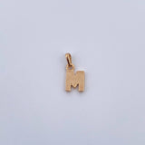 Dije Letra M 0.8gr / 1.5cm / Liso Oro Amarillo 18K $