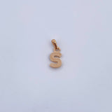 Dije Letra S 0.6gr / 1.4cm / Liso Oro Amarillo 18K $