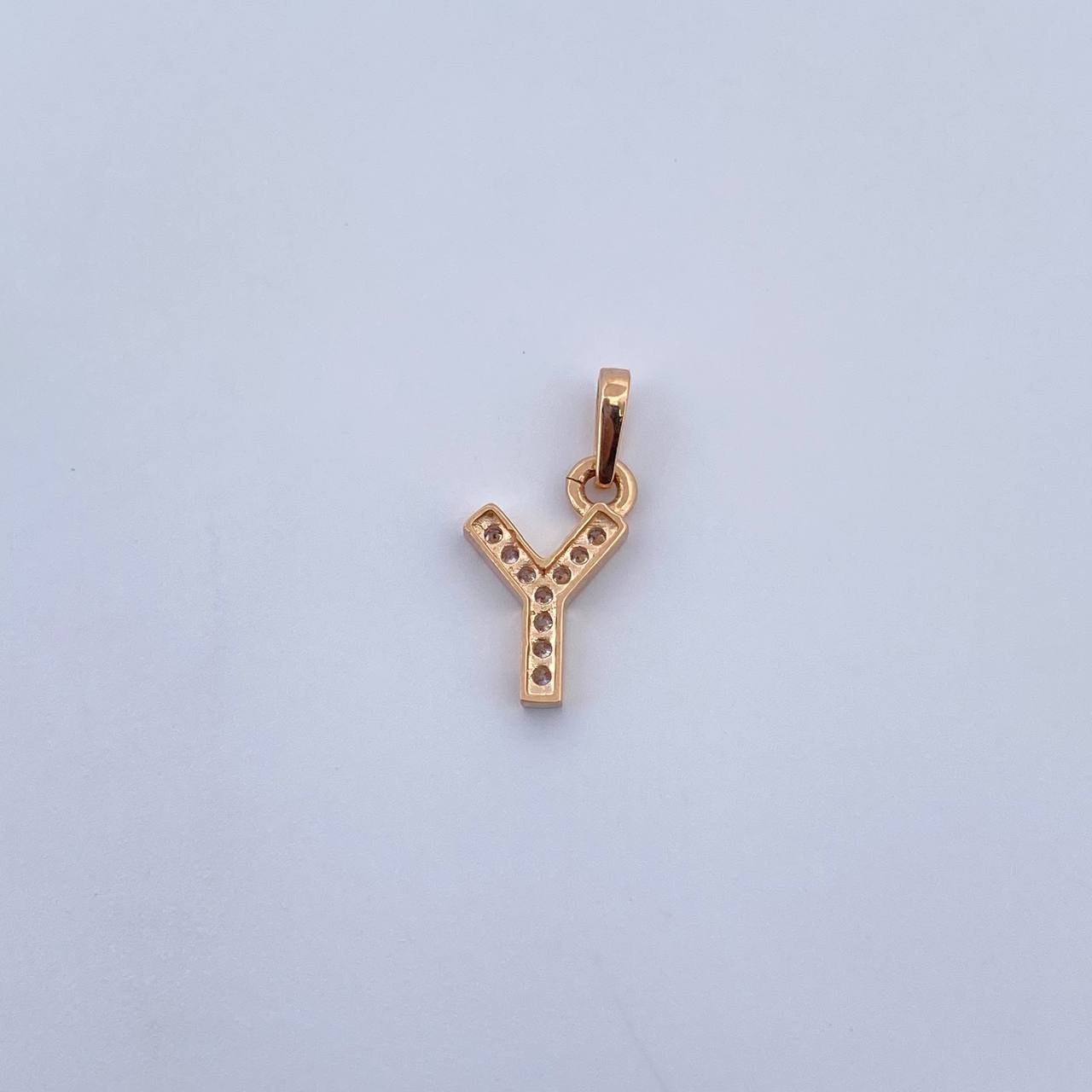 Dije Letra Y 0.5gr / 1.5cm / Circones Blancos Oro Amarillo 18K $