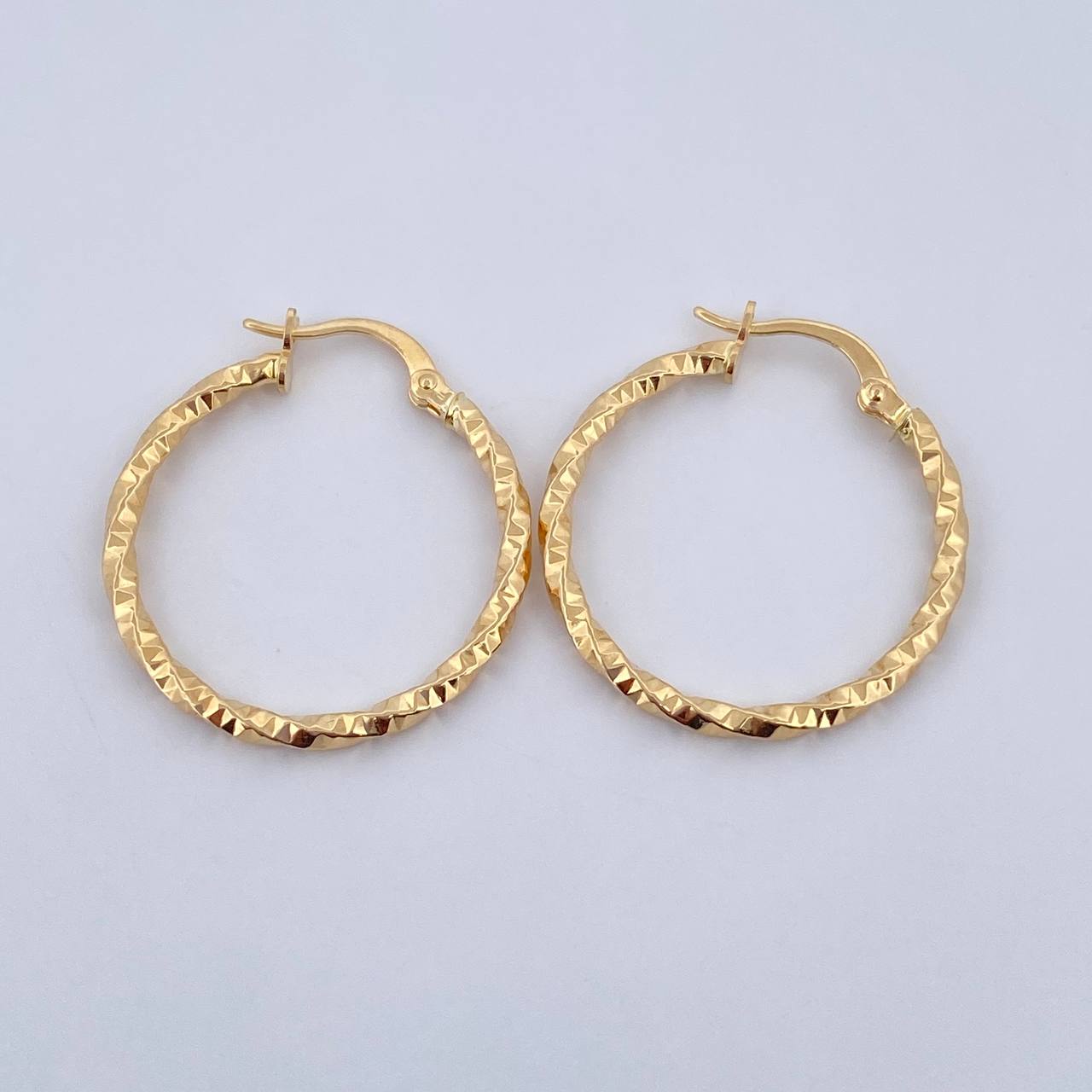 Candongas Majo 1.75gr / 2.7cm / Diamantadas Oro Amarillo 18K $