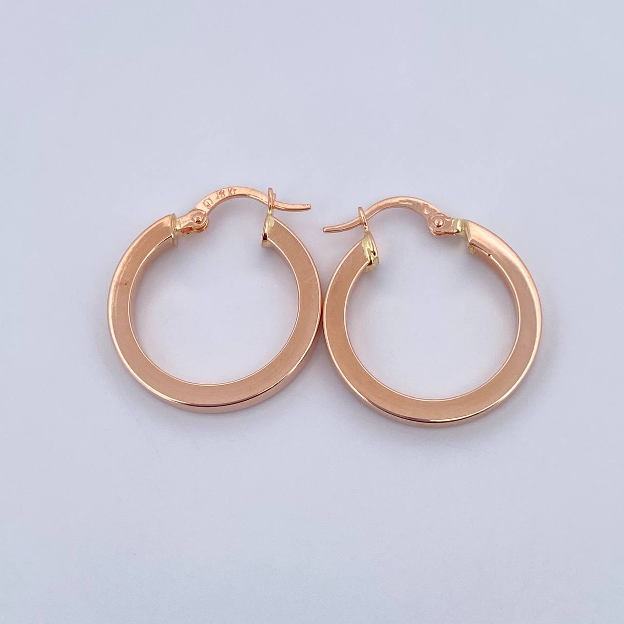 Candongas Diani 2.4gr / 2.5cm / Lisas Oro Rosa 18K $