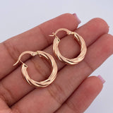 Candongas Emmi 2.4gr / 2.2cm / Entorchadas Oro Rosa 18K $