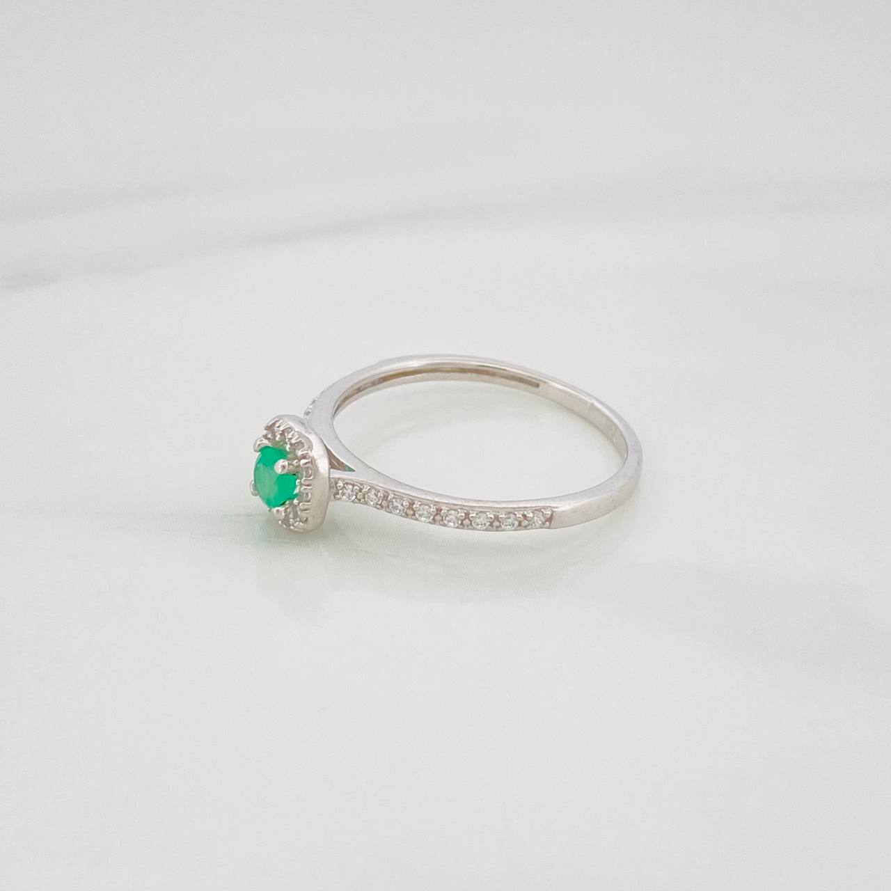 Anillo Solitario Churumbela Esmeralda 15Pts 1.4 g / T7 1/4 Plata 925