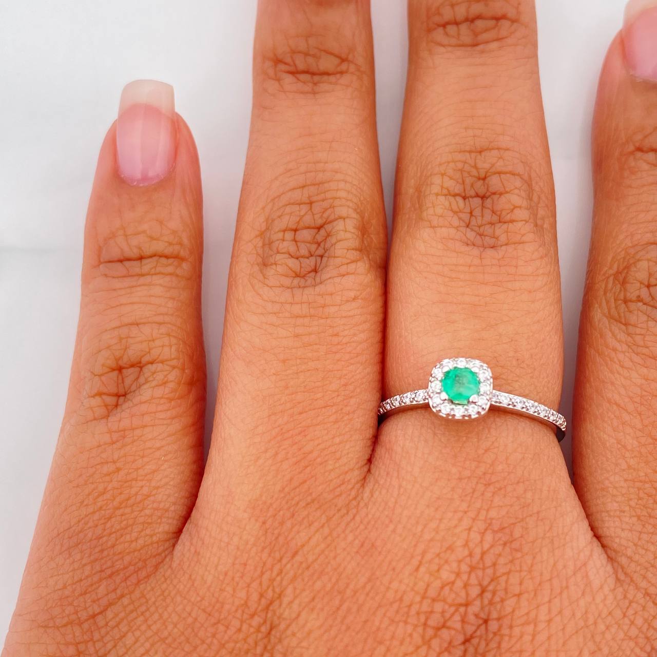Anillo Solitario Churumbela Esmeralda 15Pts 1.4 g / T7 1/4 Plata 925