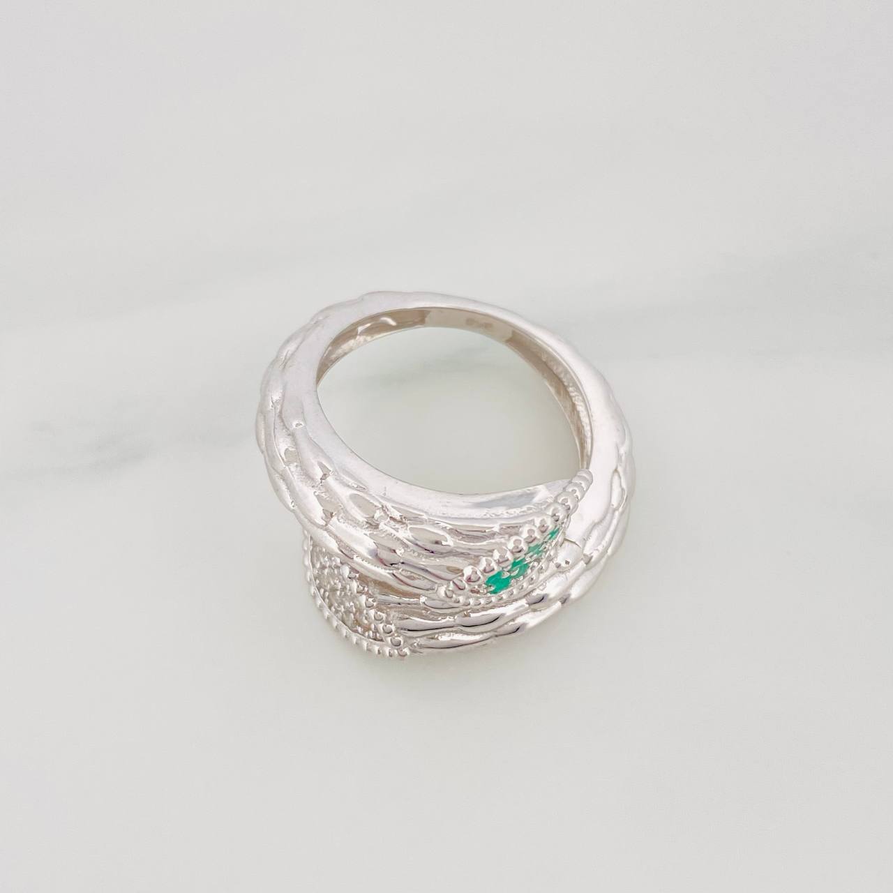 Anillo Serpiente Esmeralda 16Pts 6 g / T7 Plata 925