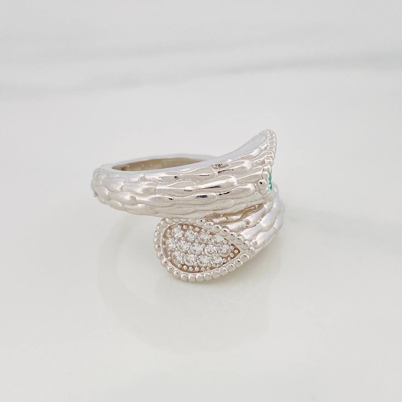 Anillo Serpiente Esmeralda 16Pts 6 g / T7 Plata 925