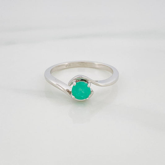 Anillo Solitario Esmeralda 41Pts 2.05g / T6 1/2 Plata 925