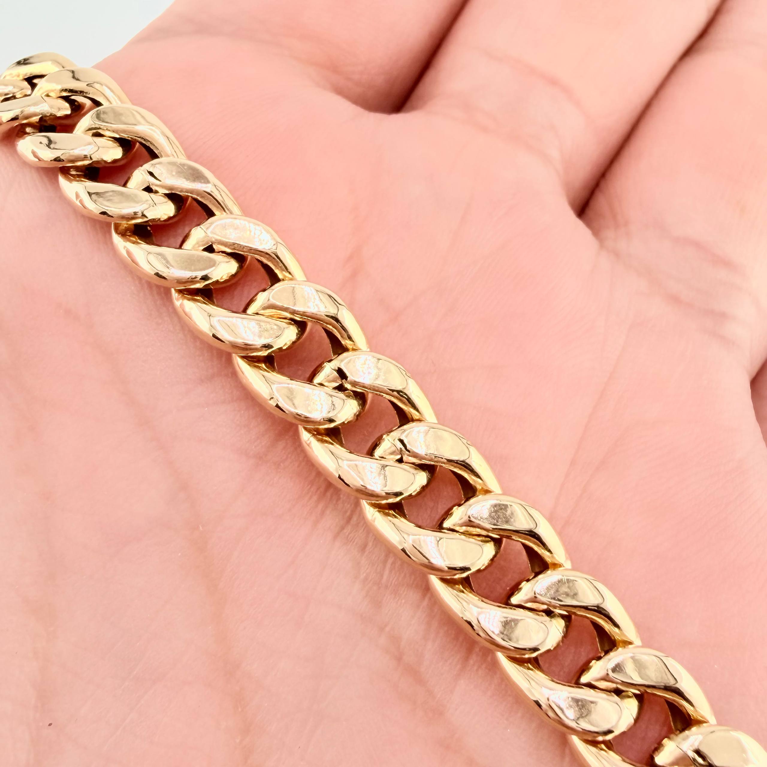 Cadena Cubana 14.1gr / 60cm / 7.25mm Oro Amarillo +1 18K (Oferta) *