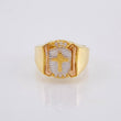Anillo Escudo Cruz 7.75gr / T10 1/4 / Tres Oros 18K