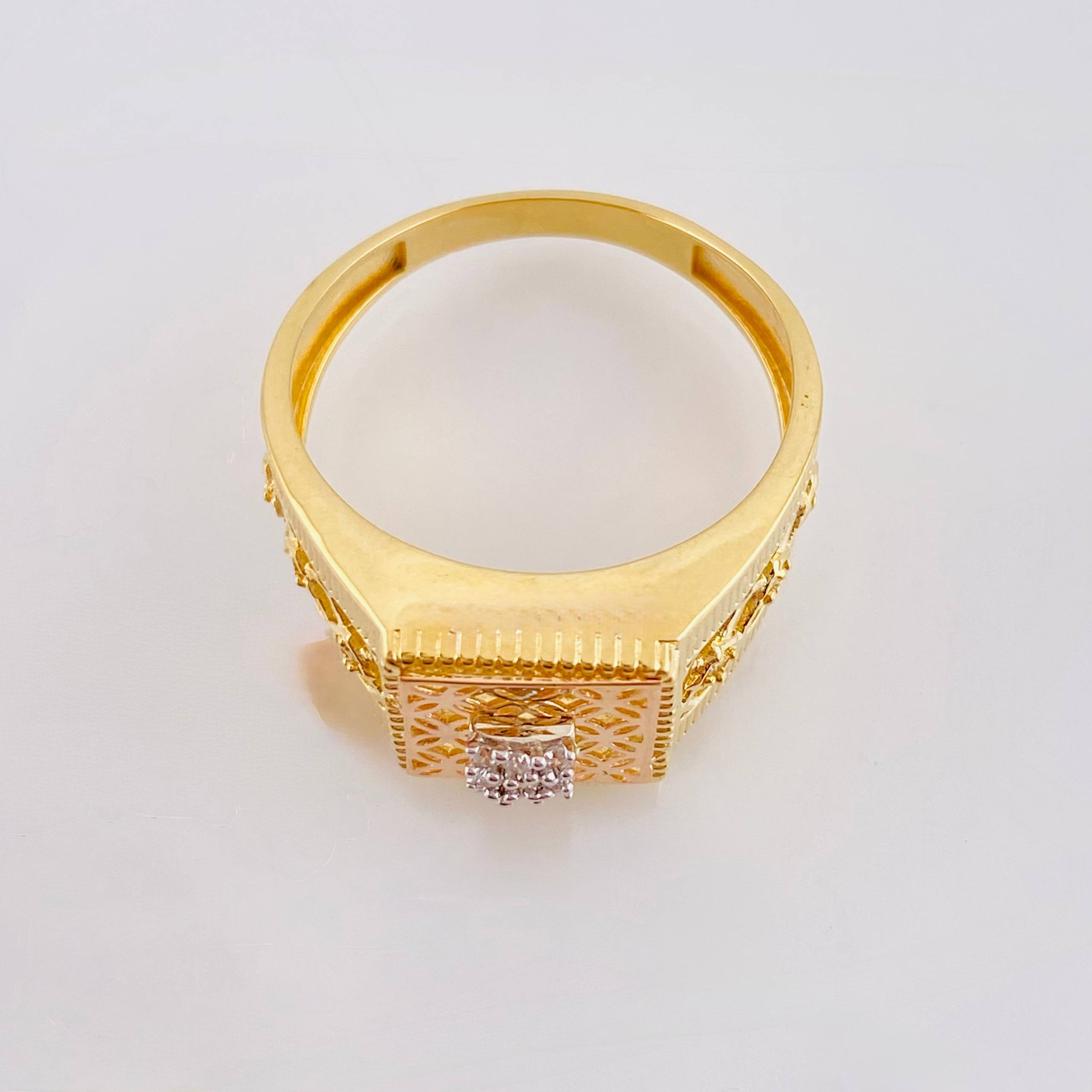 Anillo Sello Mallado 5.05gr / T10 3/4 / Tres Oros 18K