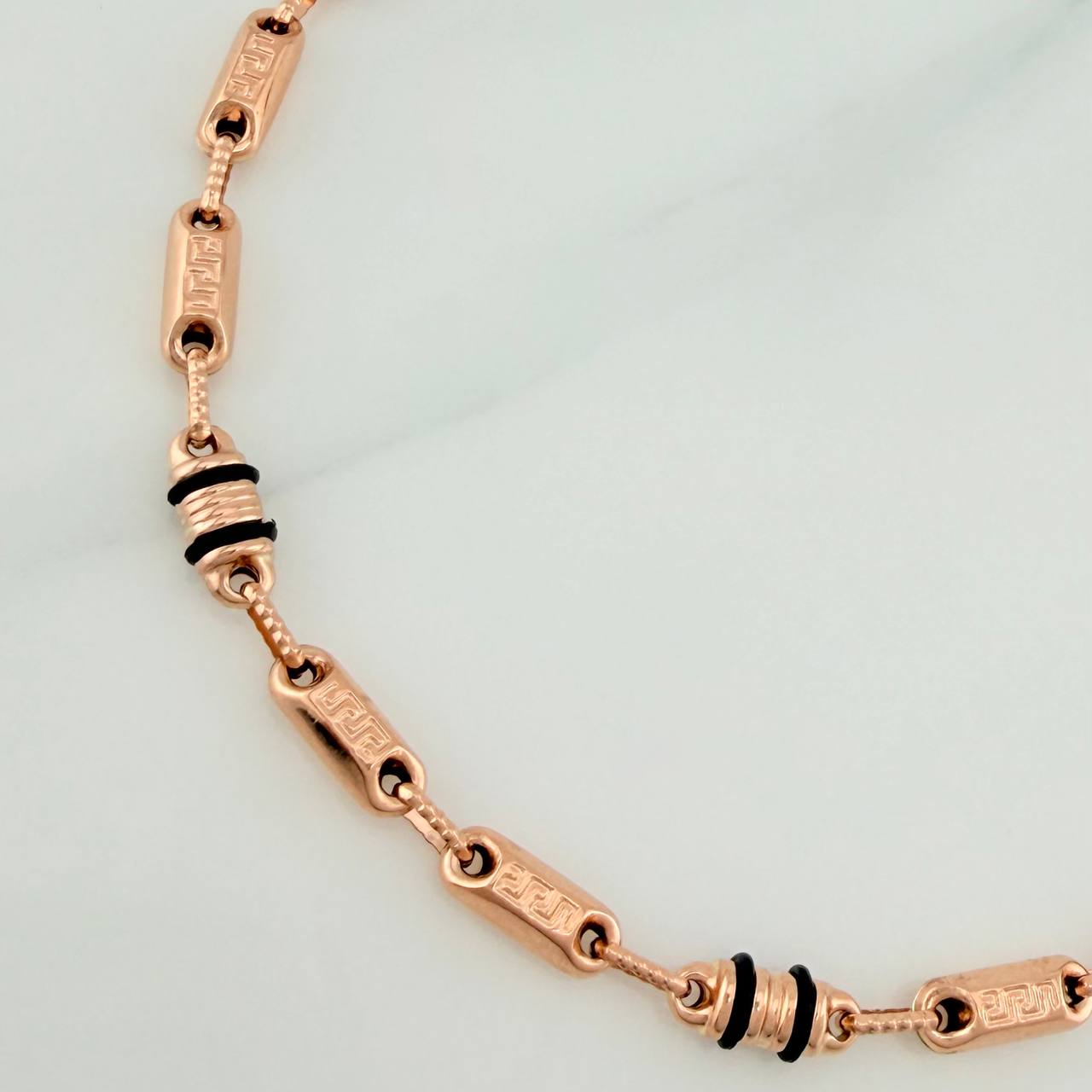 Pulso Rustico Barril Tribal 5.1gr / 21.2cm / 4.3mm Oro Rosa 18K %