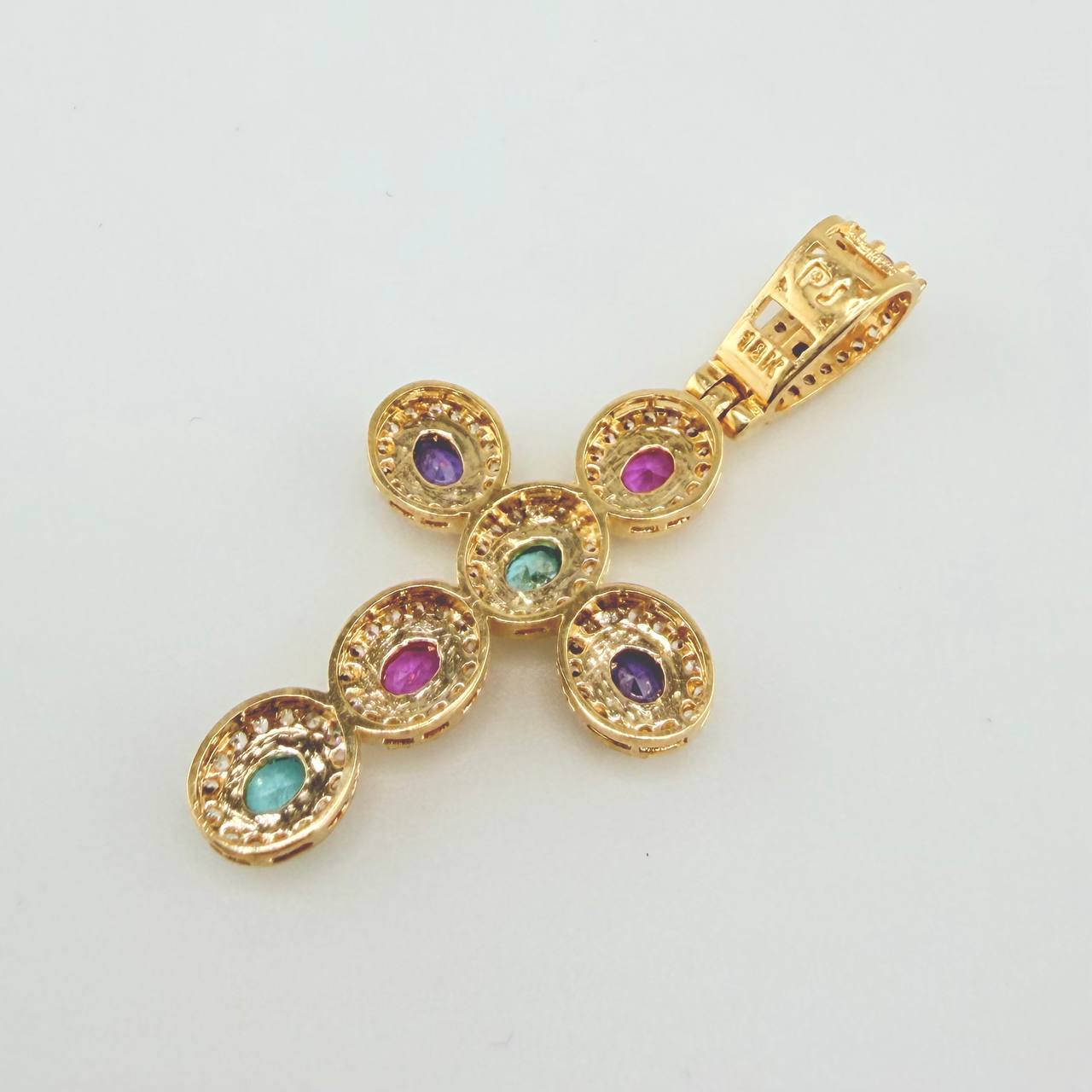Dije Cruz Tupida 5.8gr / 4.3cm / Oro Amarillo 18K