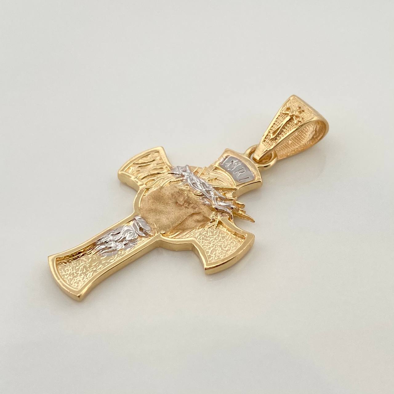 Dije Cruz Rostro Cristo 4.45gr / 3.8cm / Dos Oros Amarillo Blanco 18K %