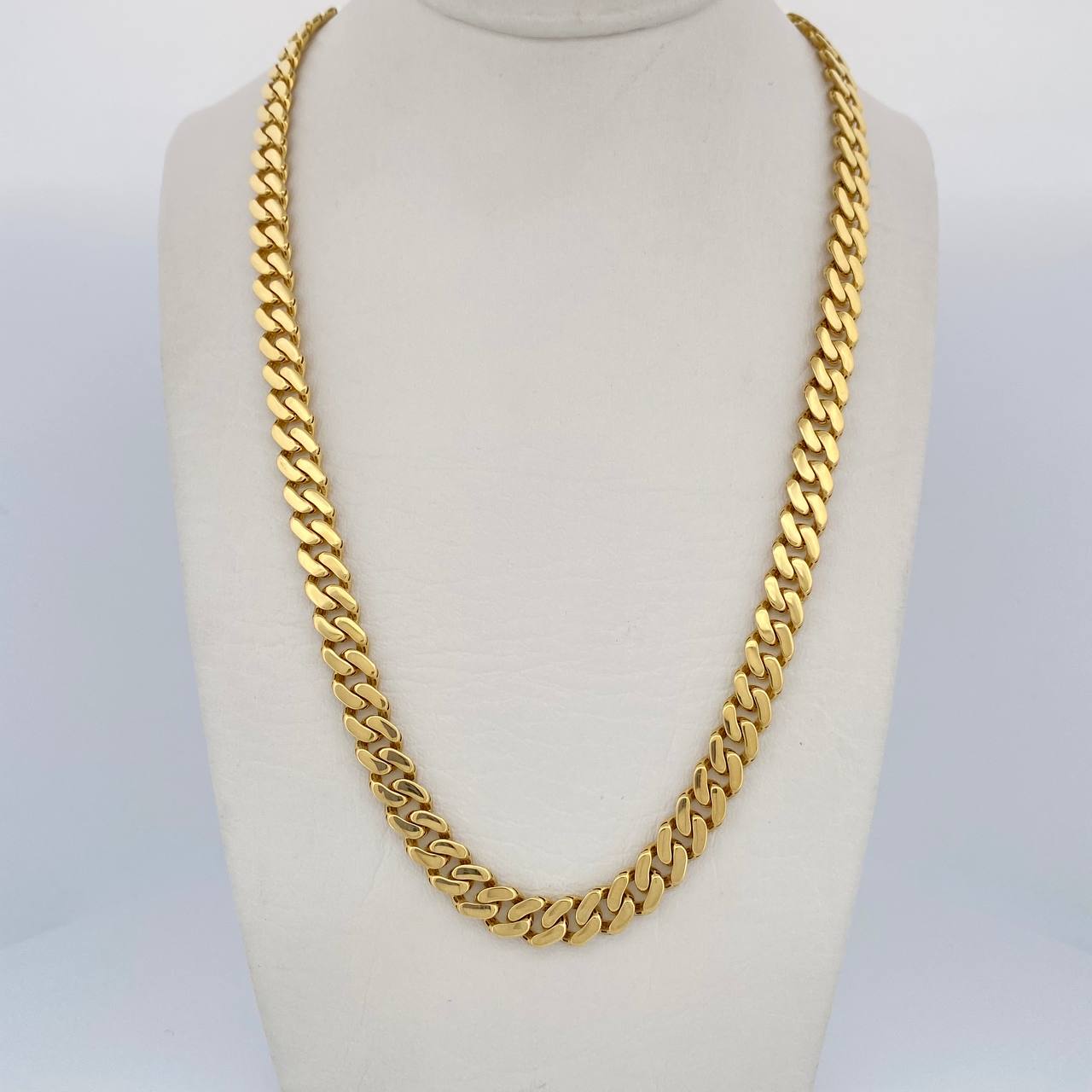 Cadena Cubana Monaco 23.6gr / 60.8cm / Oro Amarillo +4 18K $