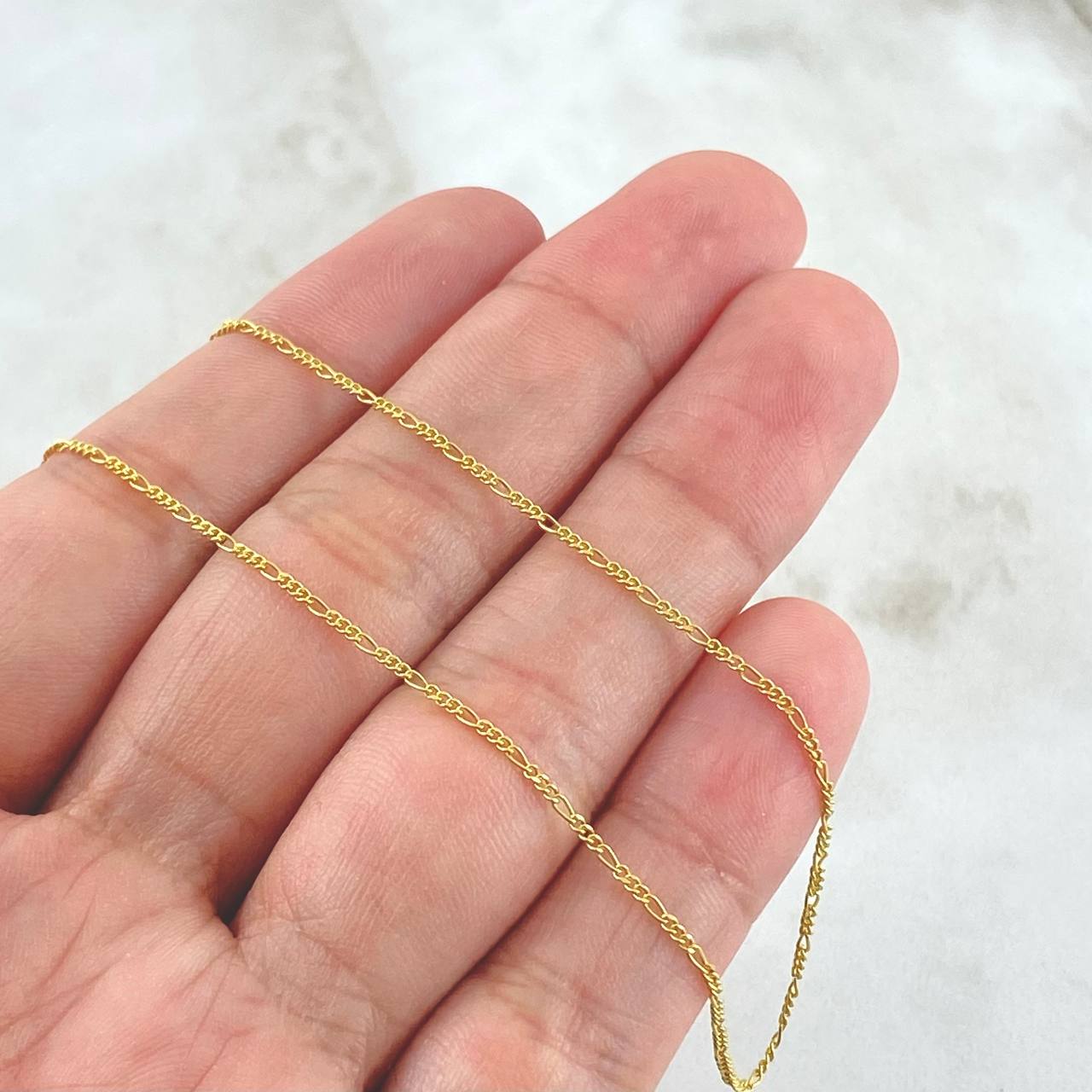 Cadena Figaro 7.7gr / 70cm / 3.3mm Oro Amarillo +1 18K ©