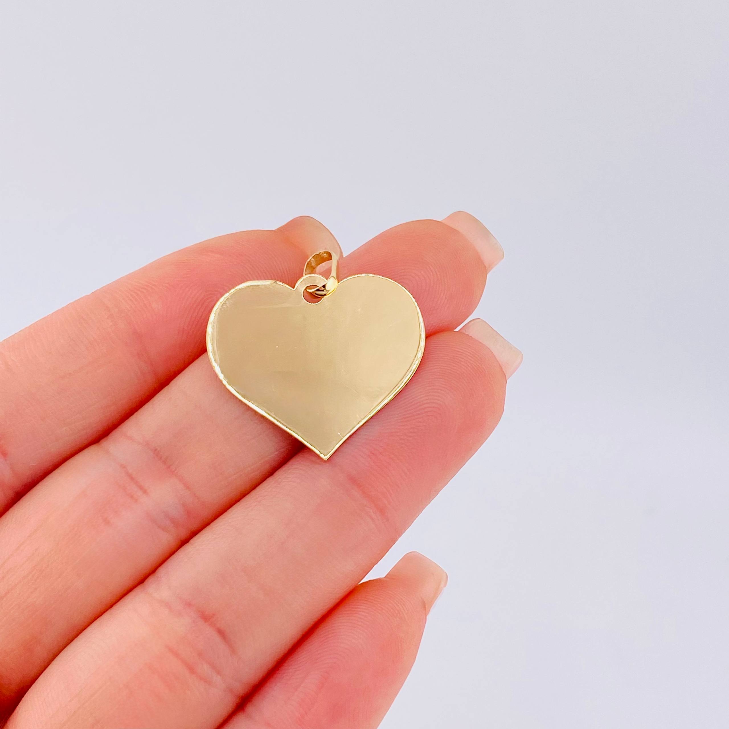Dije Placa Corazón 1.6gr / 2.7cm / Oro Amarillo 18K *