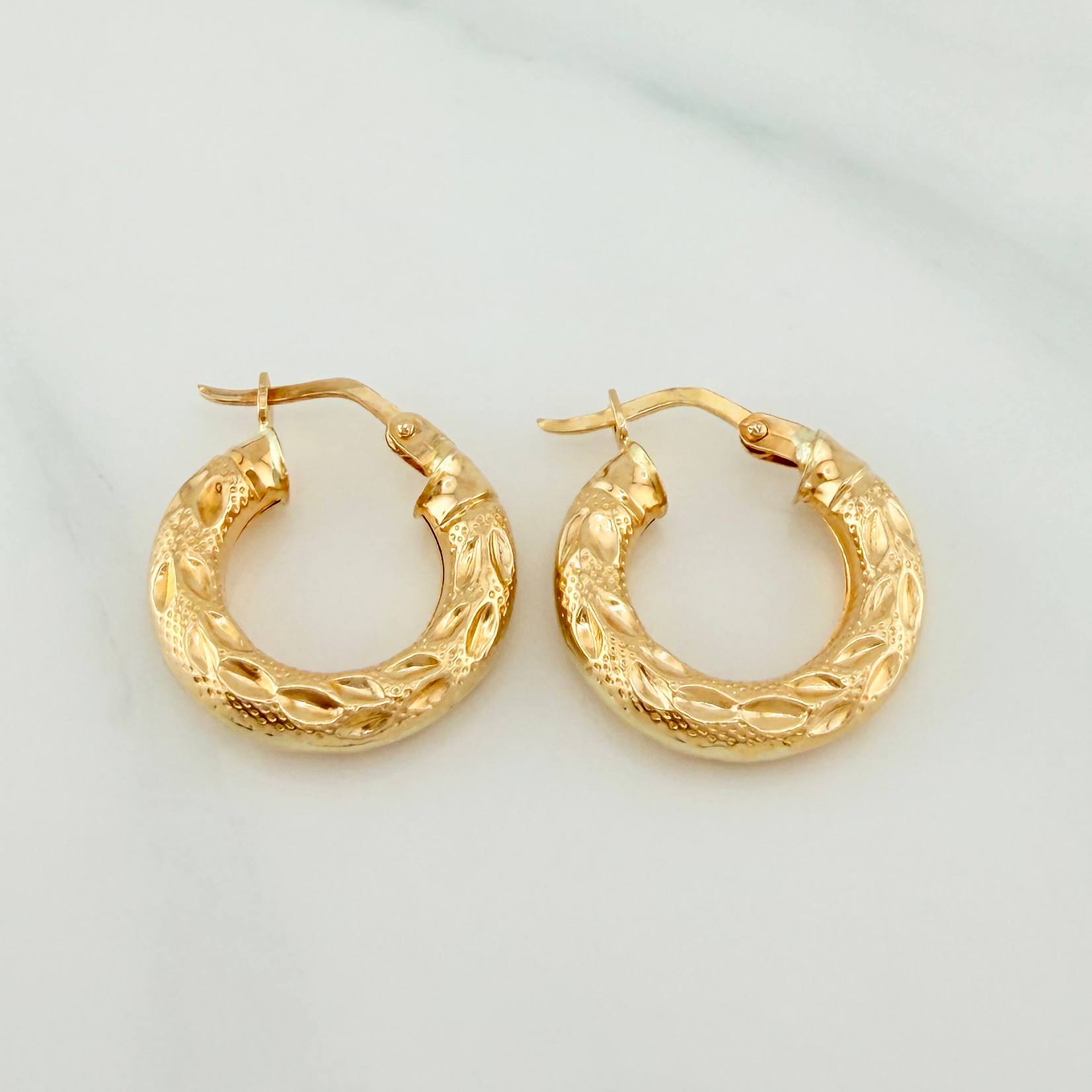 Candongas Flor 2.15 g / 2 cm Oro Amarillo 18K