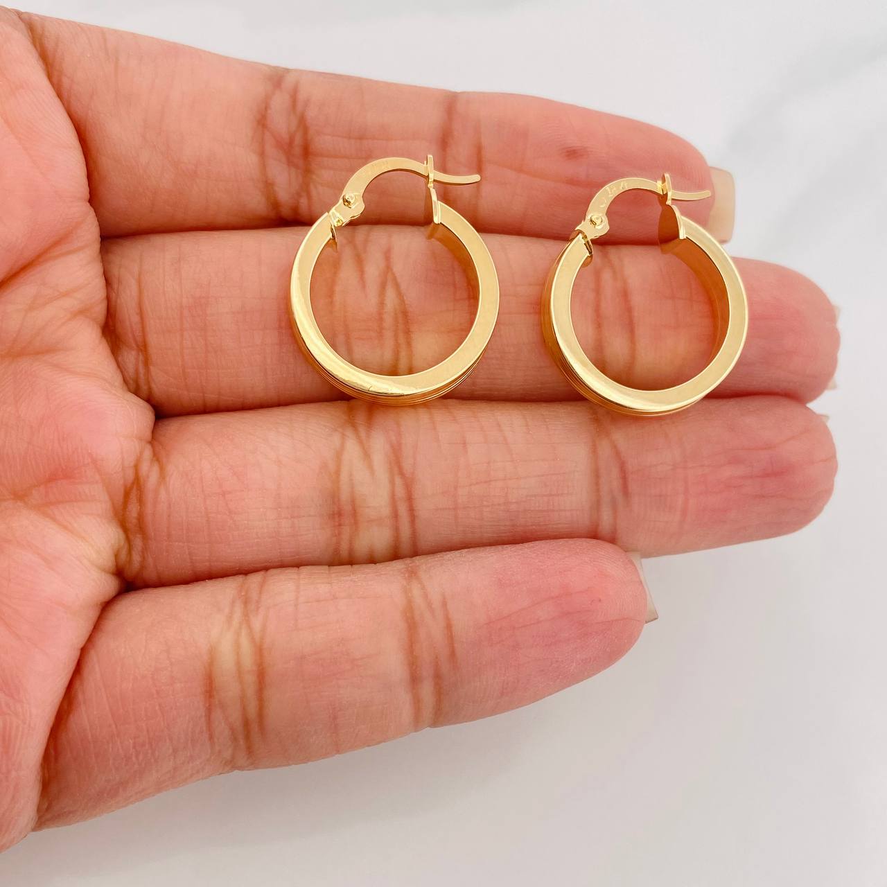 Candongas Fabi Rayadas 2.85 g / 2 cm Oro Amarillo 18K