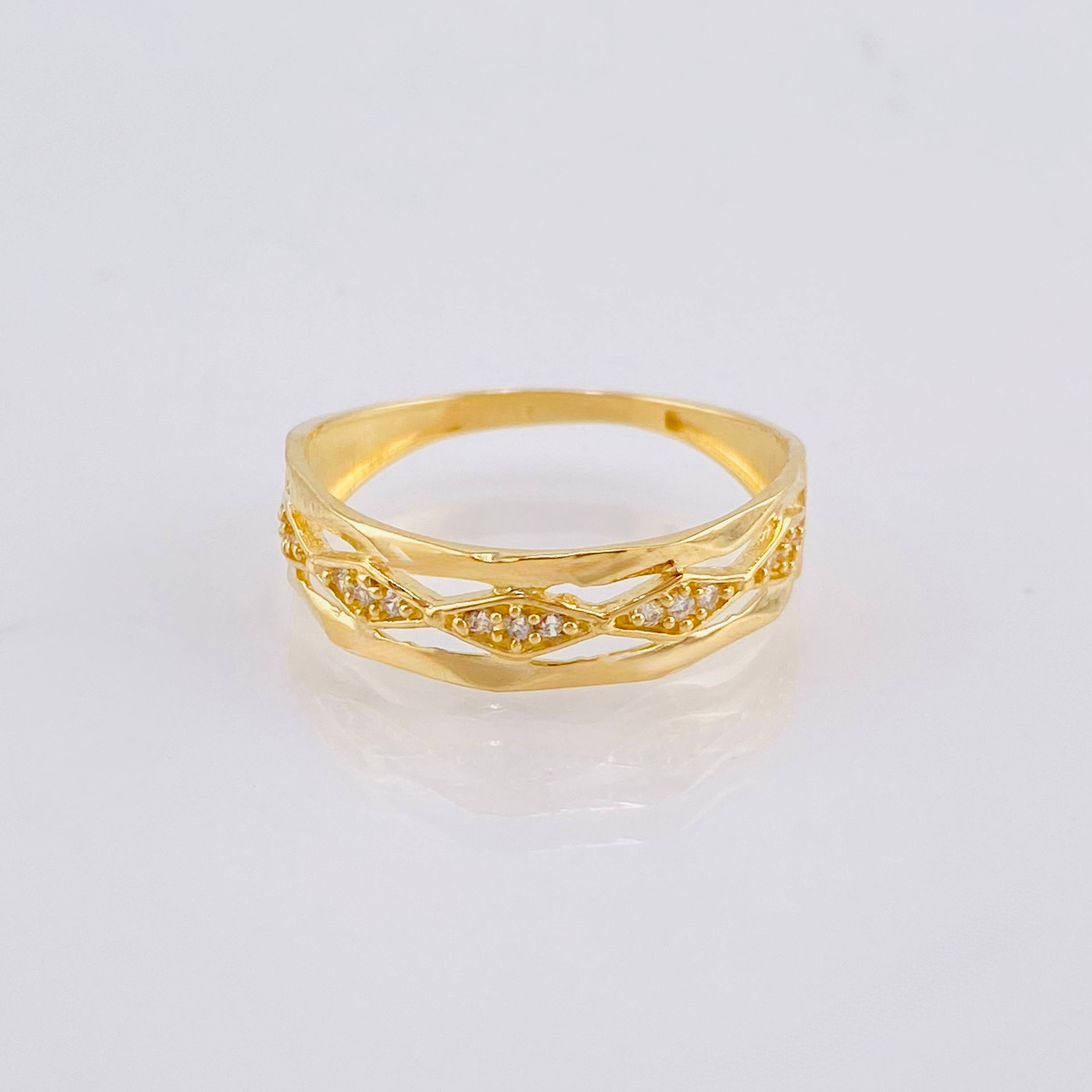 Anillo Rombos Ondeados 2gr / T8 1/4 / Oro Amarillo 18K *