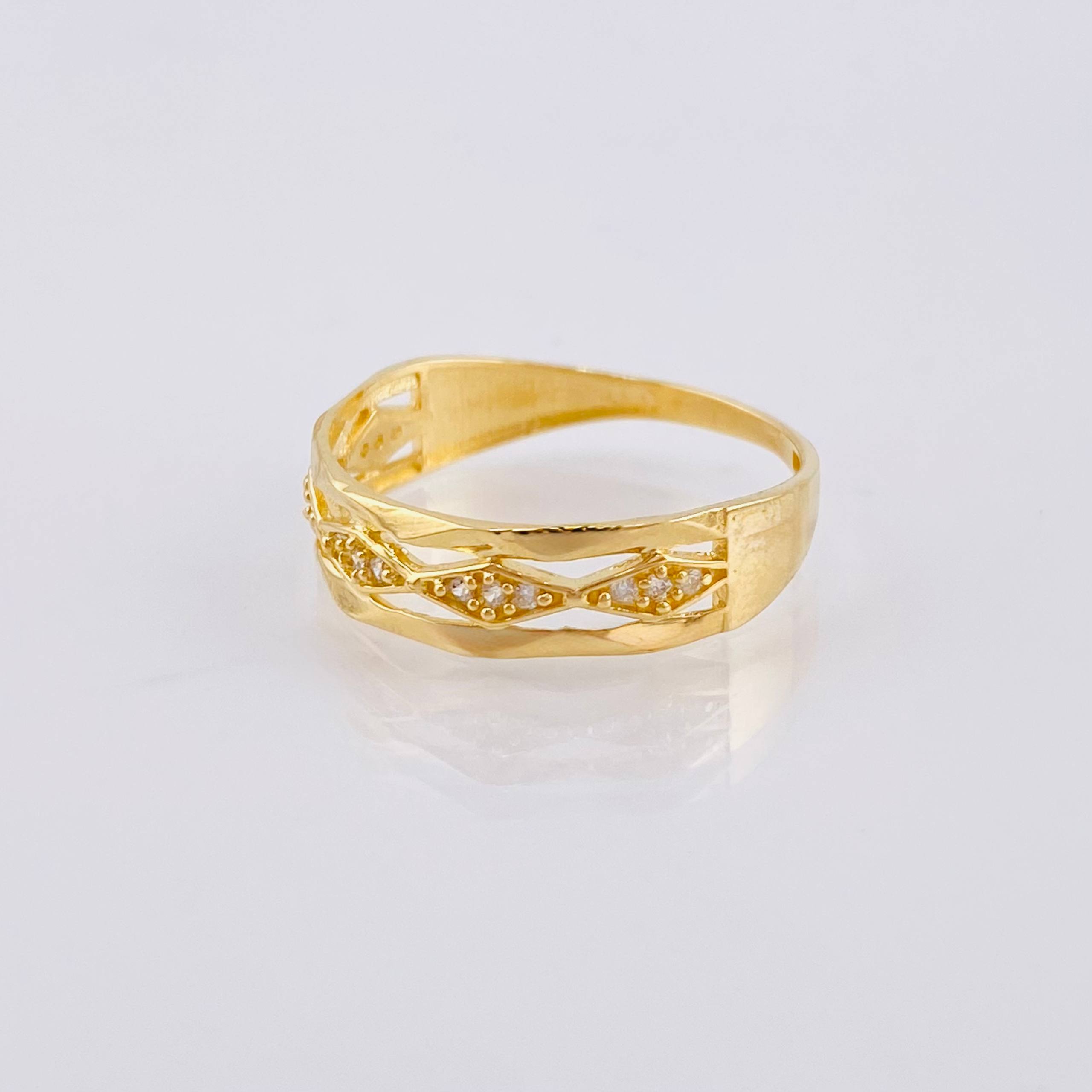 Anillo Rombos Ondeados 2gr / T8 1/4 / Oro Amarillo 18K *