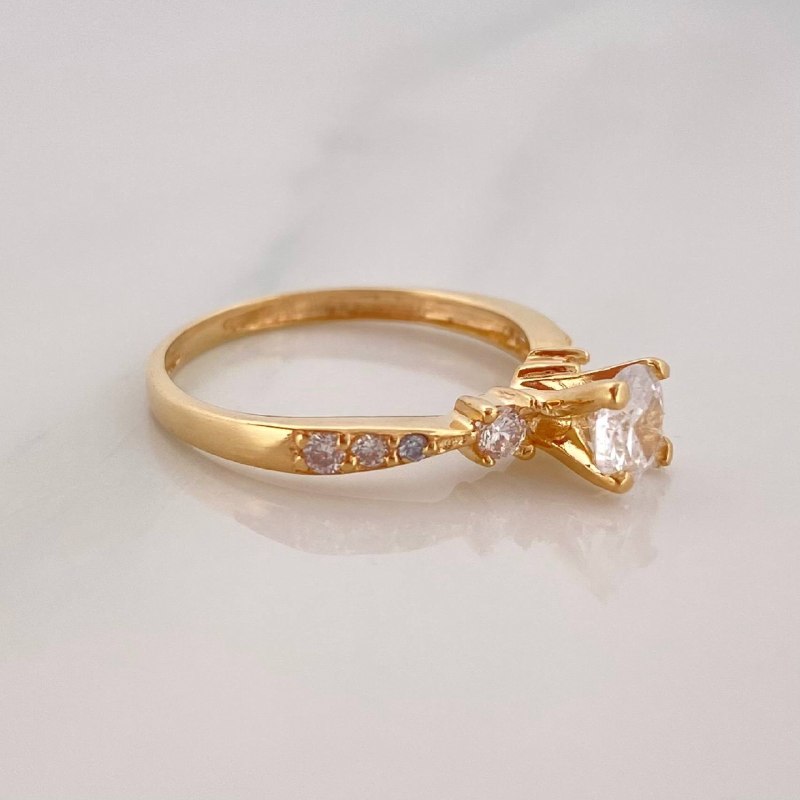 Anillo Solitario Churumbela 1.9 g / T5 Oro Amarillo 18K