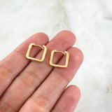Candongas Cuadradas Clavo 2.4gr / 1.2cm / Circones Blancos Oro Amarillo 18K