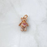 Dije Oso Articulado Corbatin Corazón 5.45gr / 3cm / Circones Blancos Fucsias Ojos Negros Oro Rosa 18K ©