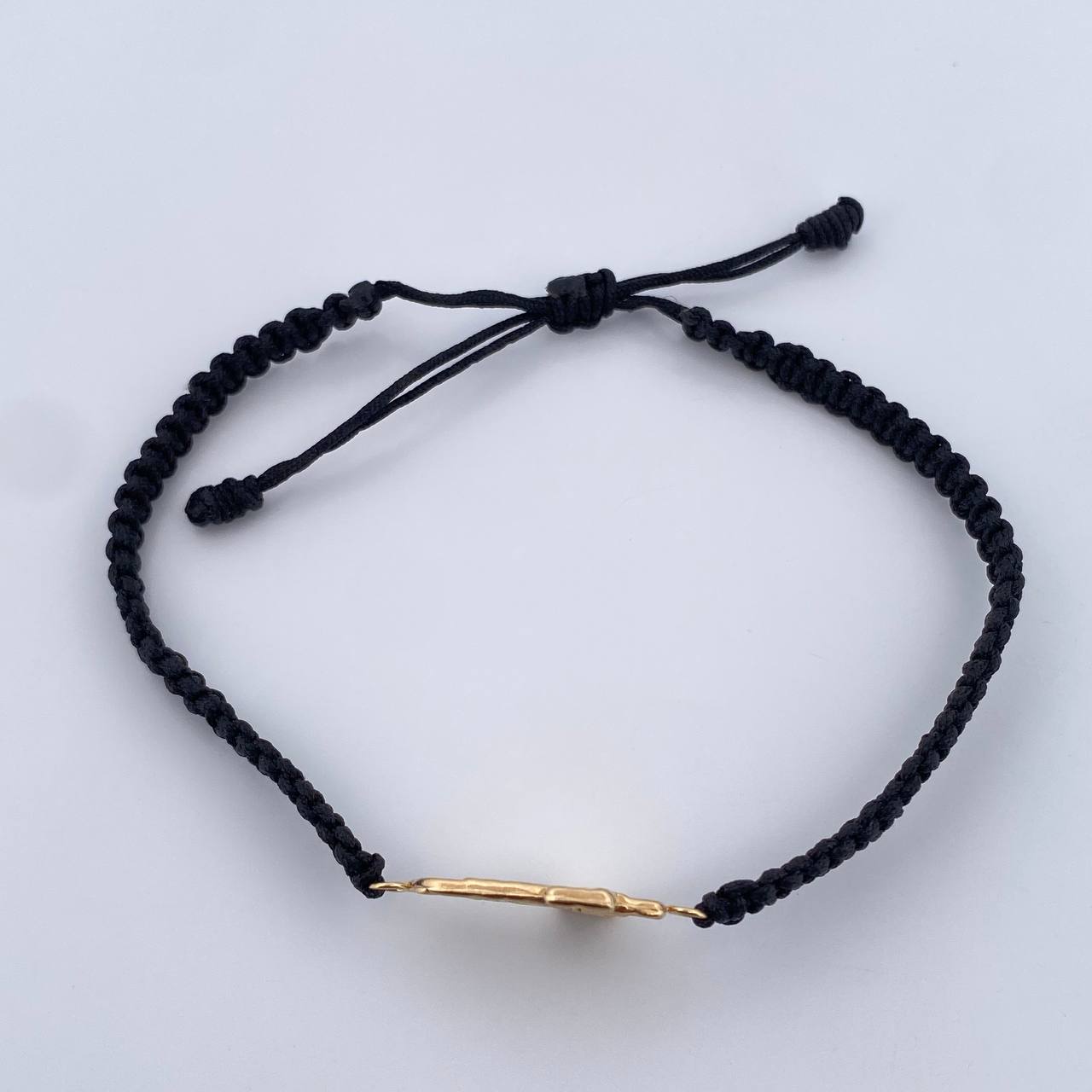 Pulsera Tejida Negra Cruz Rostro Cristo 0.85gr / Oro Amarillo 18K &