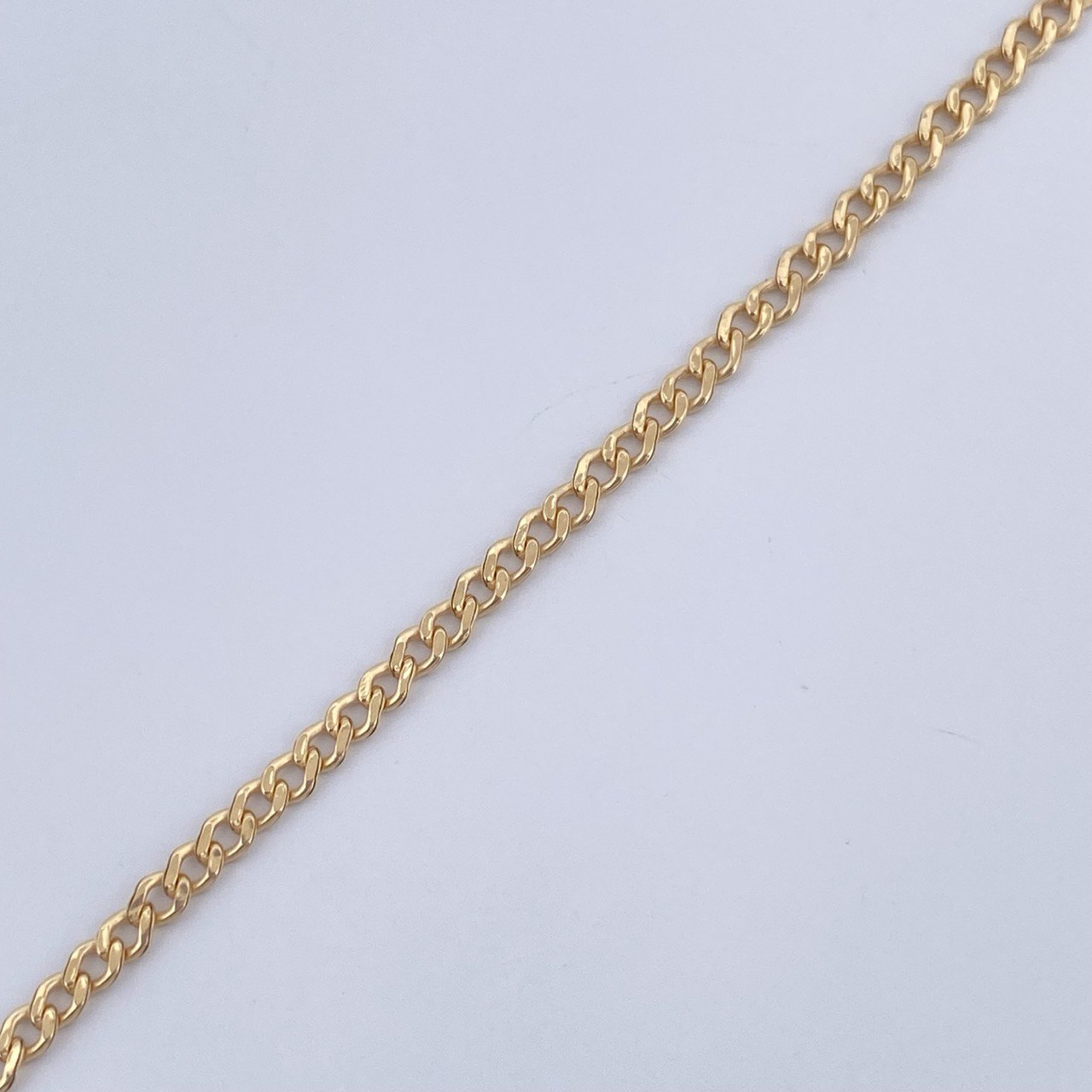 Pulso Cubano 0.75gr / 18.6cm / Oro Amarillo +1 18K &