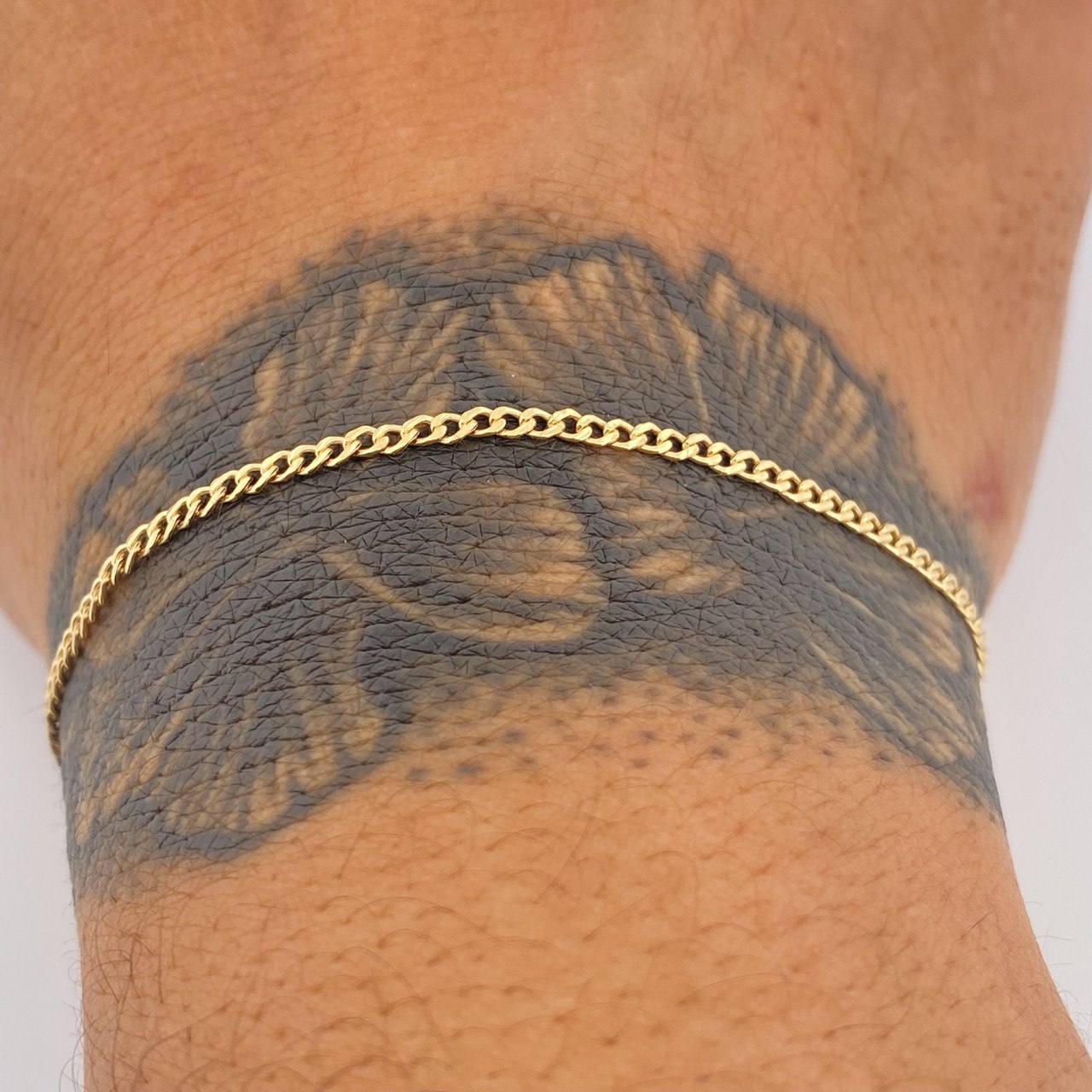 Pulso Cubano 0.75gr / 19cm / Oro Amarillo +1 18K &