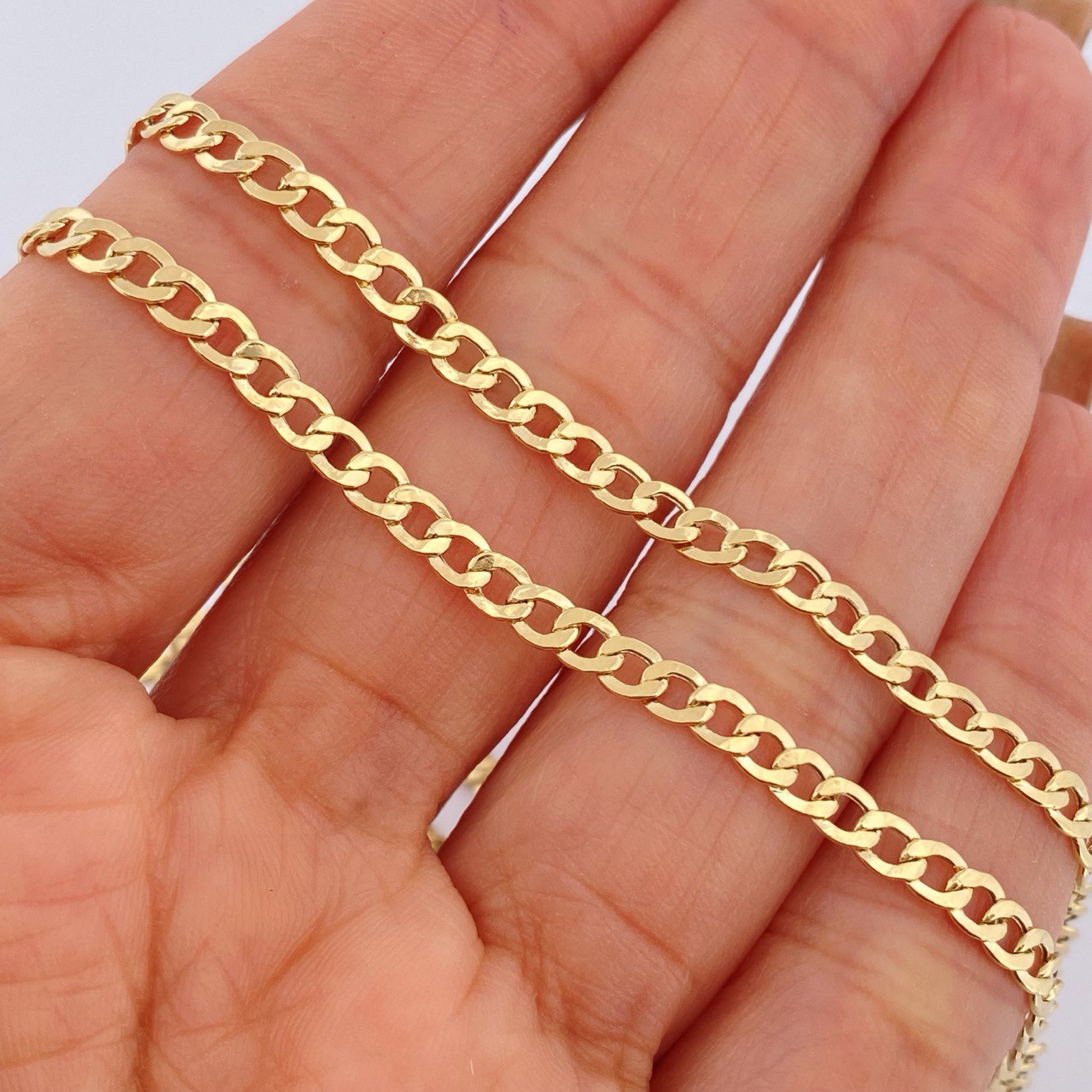 Cadena Cubana 4.75gr / 60cm / Oro Amarillo +1 18K &
