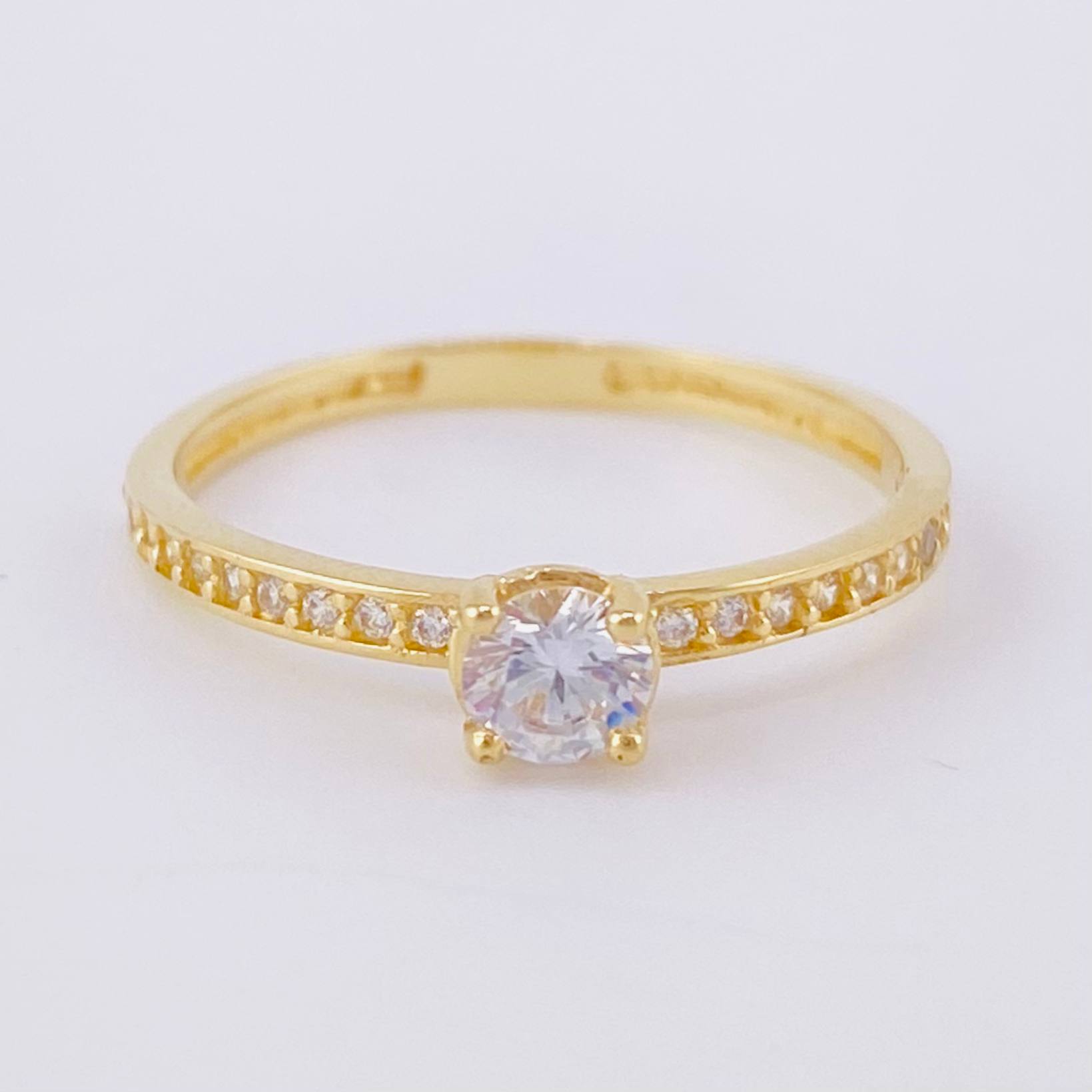 Anillo Solitario Tupido 1.65 g / T6 1/4 Oro Amarillo 18K